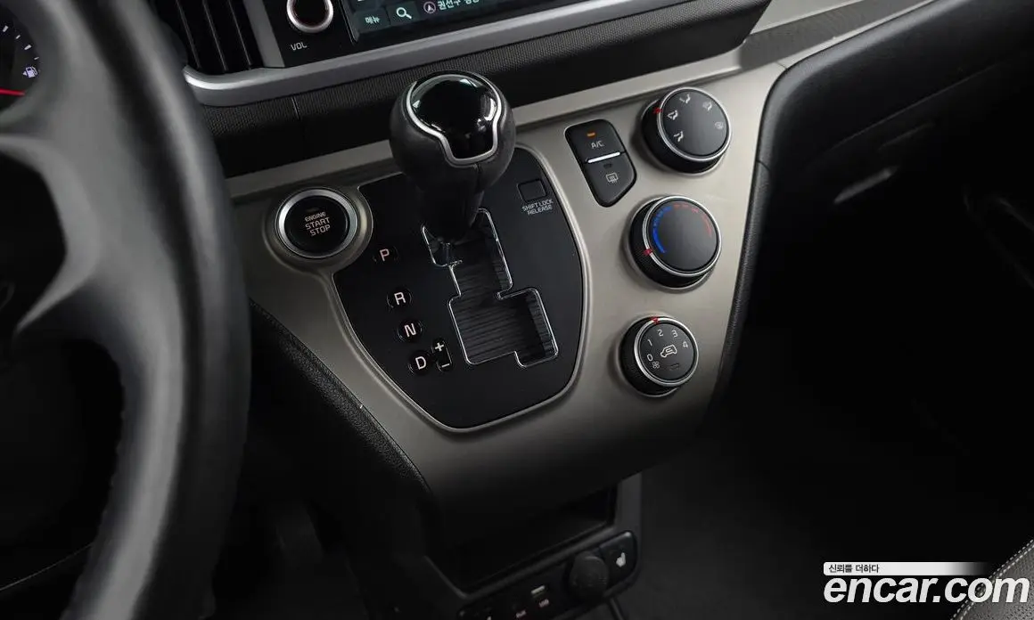Kia Ray 2018 1.0 автомат (гидро), фото 12