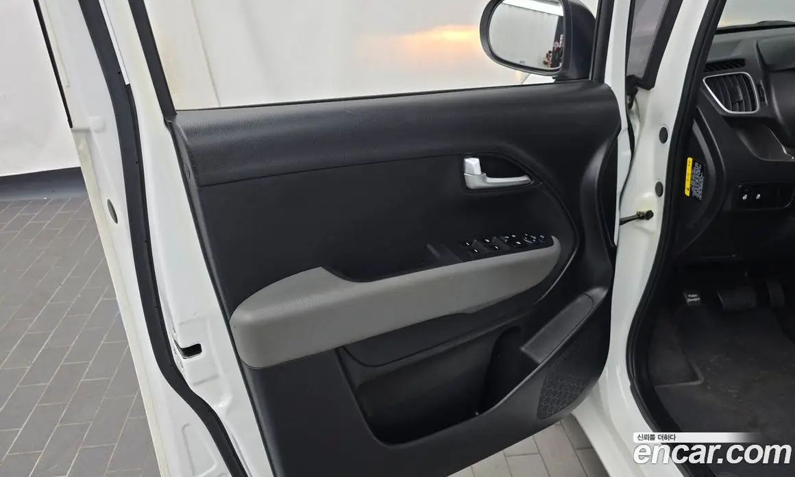 Kia Ray 2018 1.0 автомат (гидро), фото 14