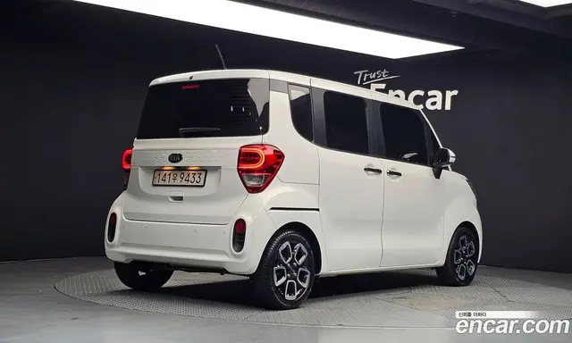 Kia Ray 2019 1.0 автомат (гидро), миниатюра 2