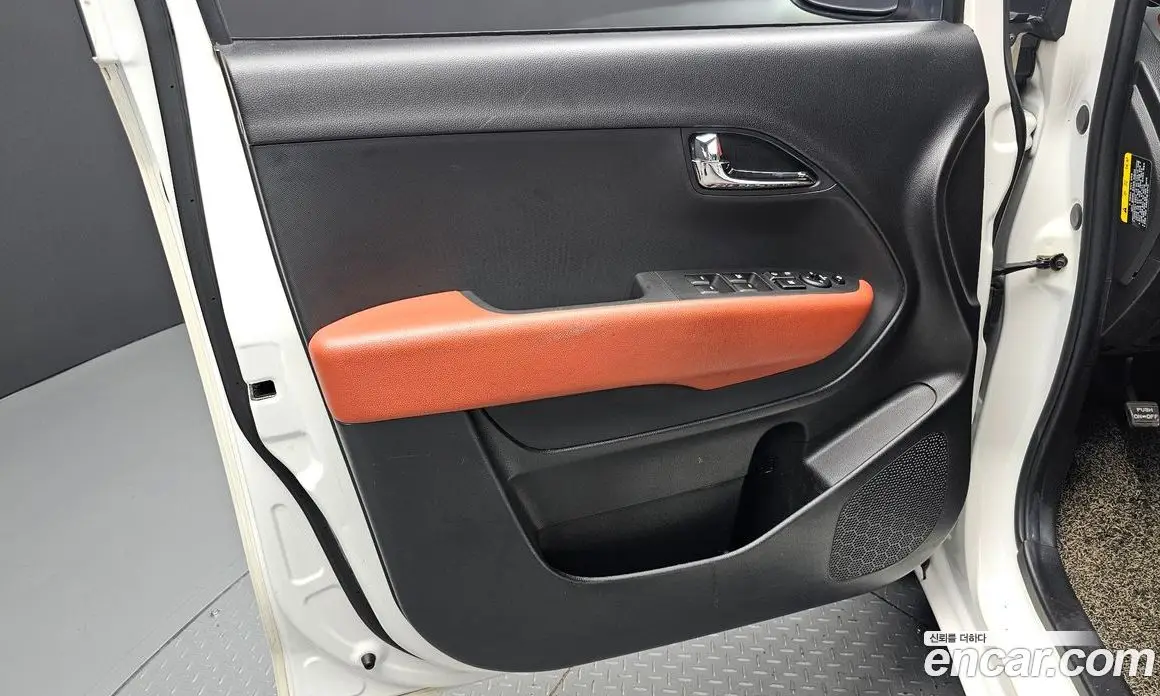 Kia Ray 2019 1.0 автомат (гидро), фото 14
