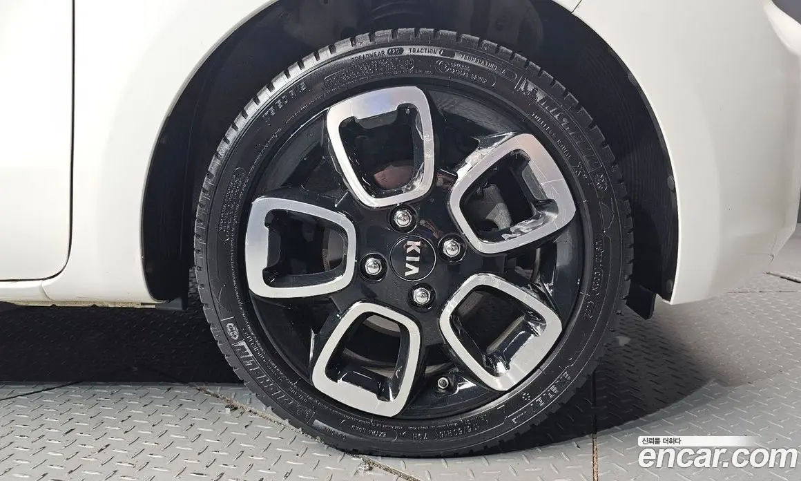 Kia Ray 2019 1.0 автомат (гидро), фото 7