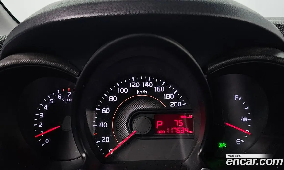Kia Ray 2019 1.0 автомат (гидро), фото 8
