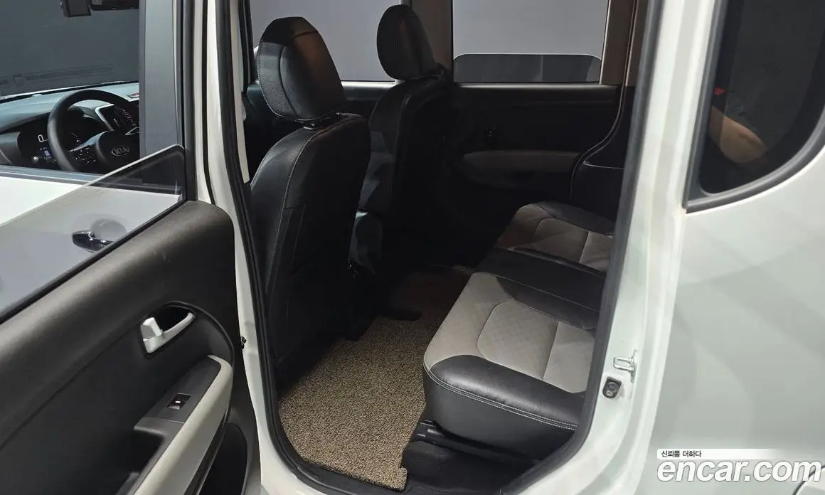 Kia Ray 2021 1.0 автомат (гидро), фото 18