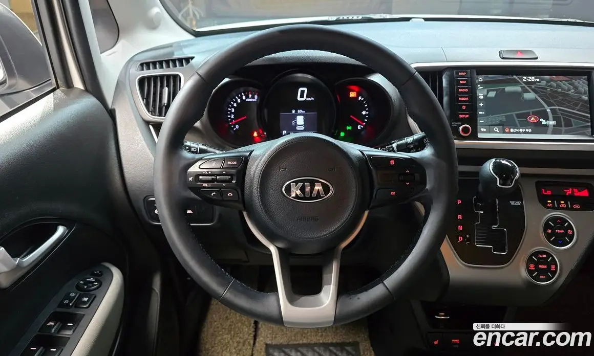 Kia Ray 2021 1.0 автомат (гидро), фото 19