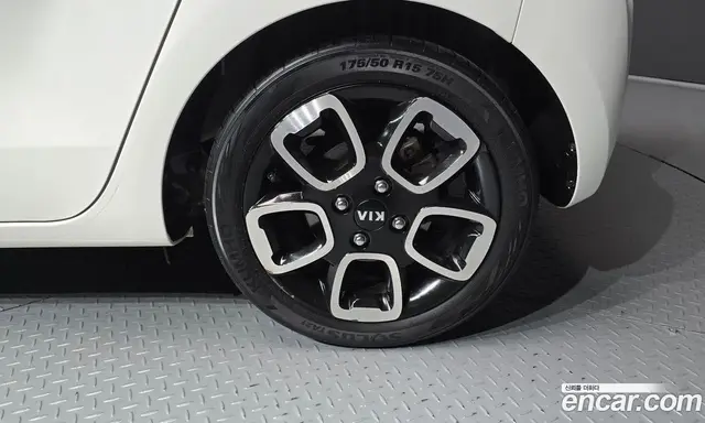 Kia Ray 2021 1.0 автомат (гидро), миниатюра 7