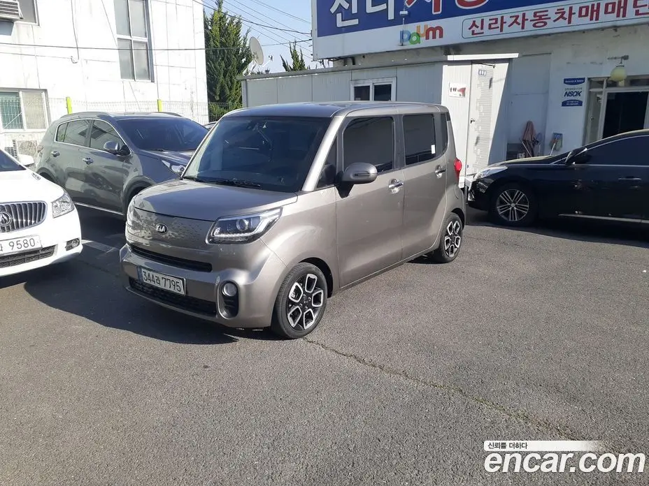 Kia Ray 2021 1.0 автомат (гидро), фото 3 Kia Ray 2021 1.0 автомат (гидро), фото 3