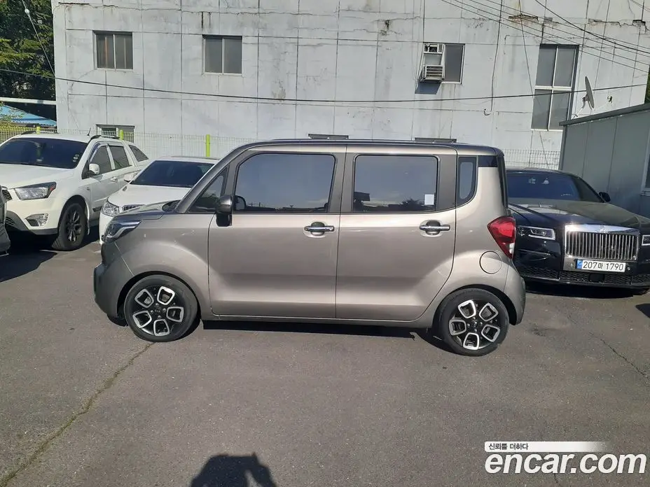 Kia Ray 2021 1.0 автомат (гидро), фото 4 Kia Ray 2021 1.0 автомат (гидро), фото 4