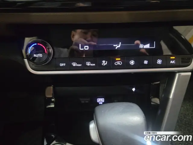 Kia Seltos 2020 1.6 автомат (гидро), миниатюра 11