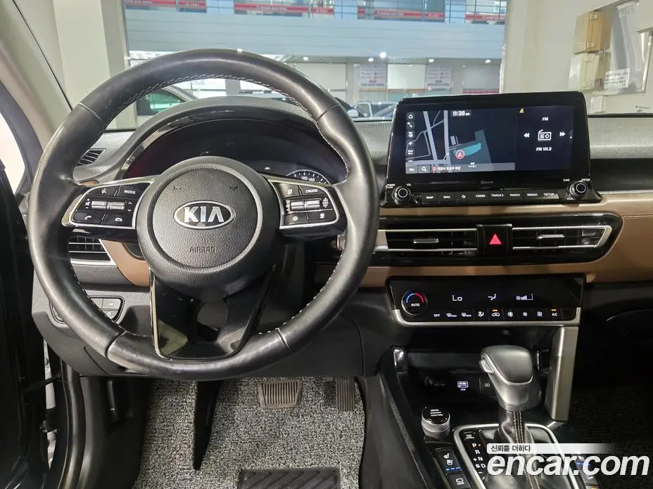 Kia Seltos 2020 1.6 автомат (гидро), фото 6
