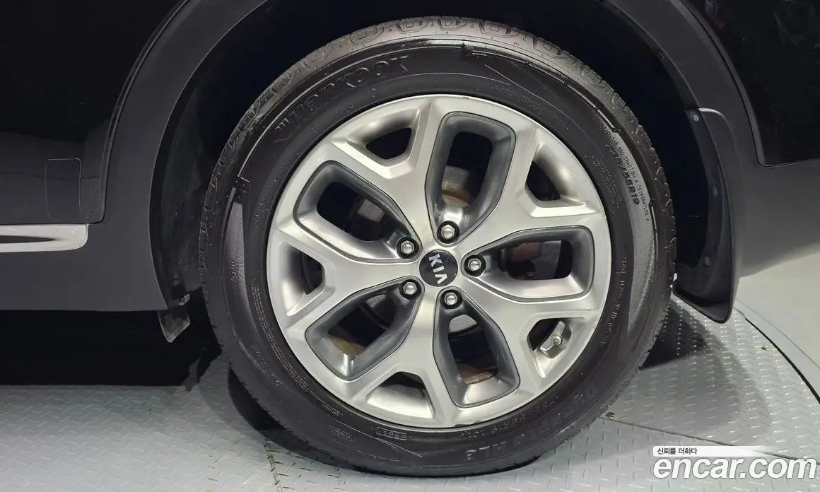 Kia Sorento 2015 2.0 автомат (гидро), фото 5 Kia Sorento 2015 2.0 автомат (гидро), фото 5