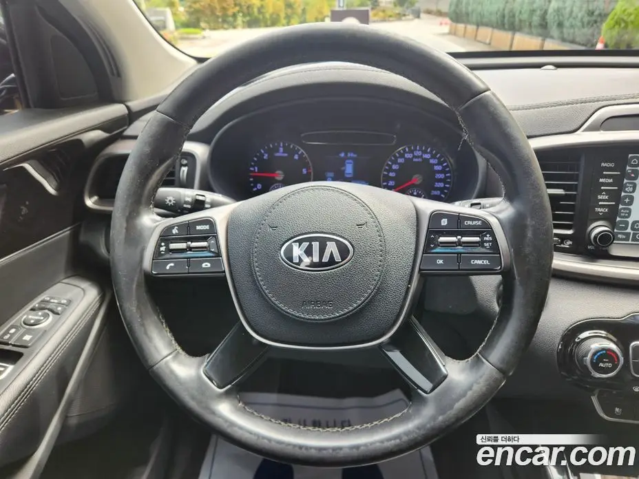 Kia Sorento 2018 2.0 автомат (гидро), фото 10