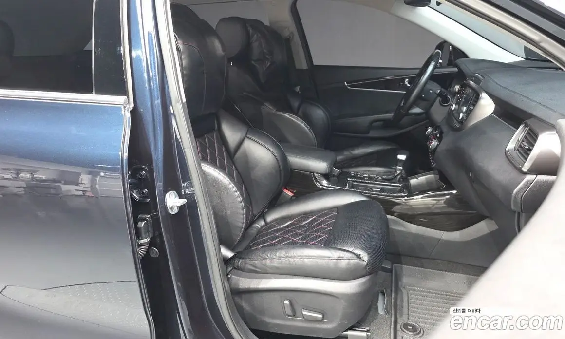 Kia Sorento 2019 2.0 автомат (гидро), фото 17 Kia Sorento 2019 2.0 автомат (гидро), фото 17