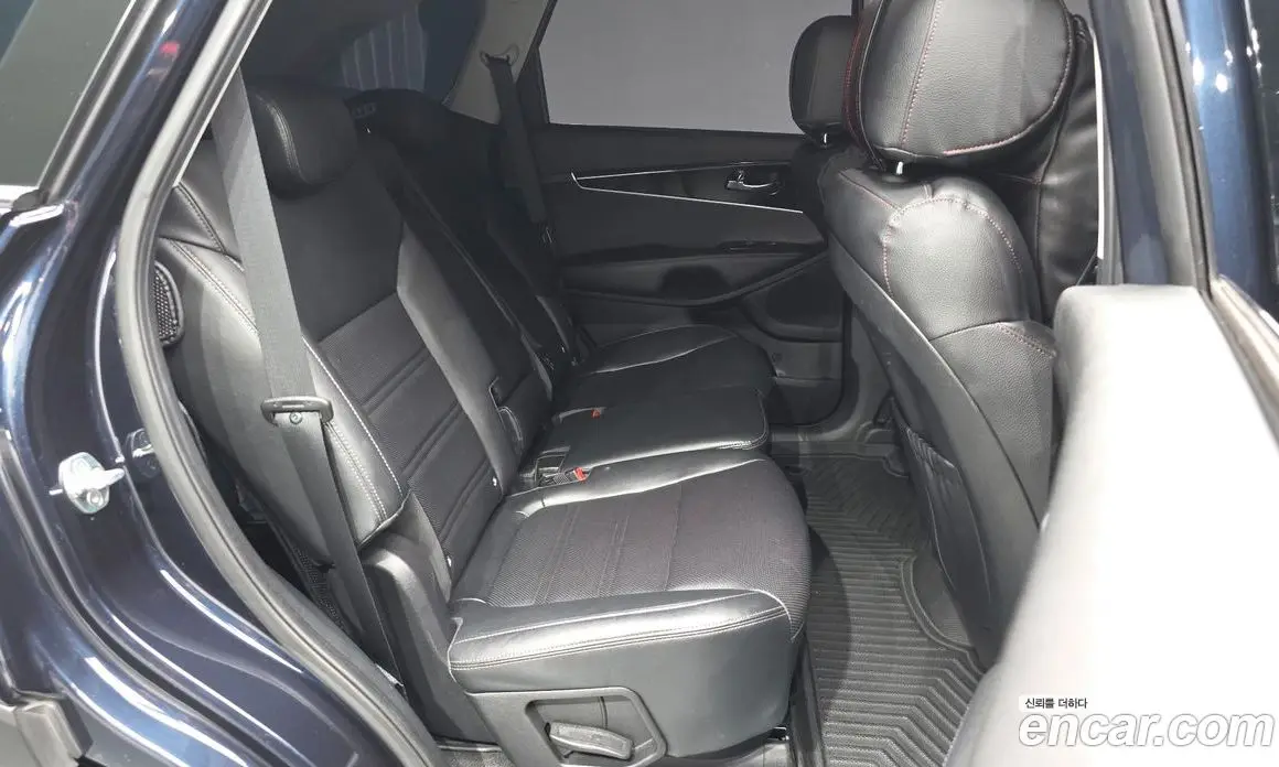 Kia Sorento 2019 2.0 автомат (гидро), фото 18 Kia Sorento 2019 2.0 автомат (гидро), фото 18