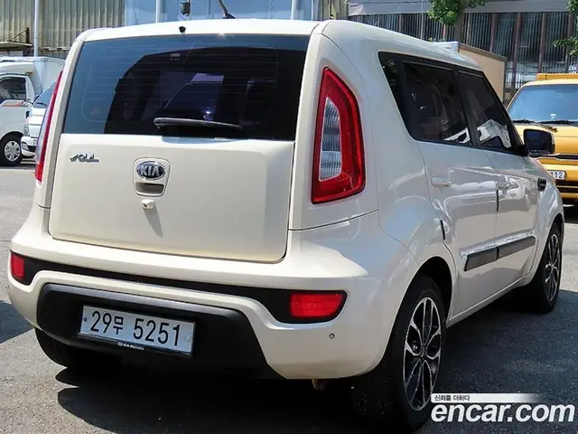 Kia Soul 2012 1.6 автомат (гидро), миниатюра 3 Kia Soul 2012 1.6 автомат (гидро), миниатюра 3