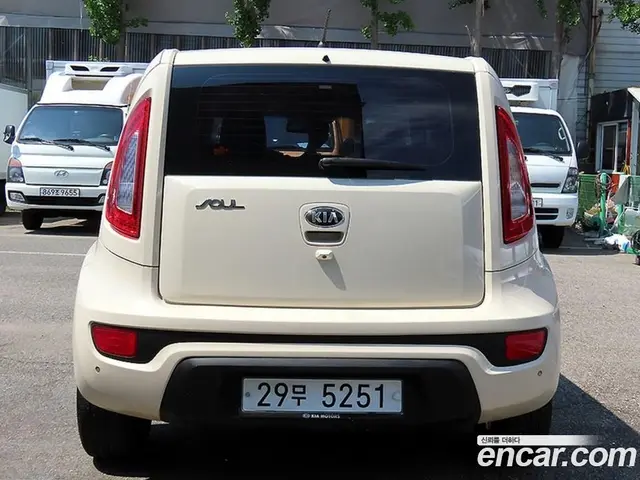 Kia Soul 2012 1.6 автомат (гидро), миниатюра 4 Kia Soul 2012 1.6 автомат (гидро), миниатюра 4