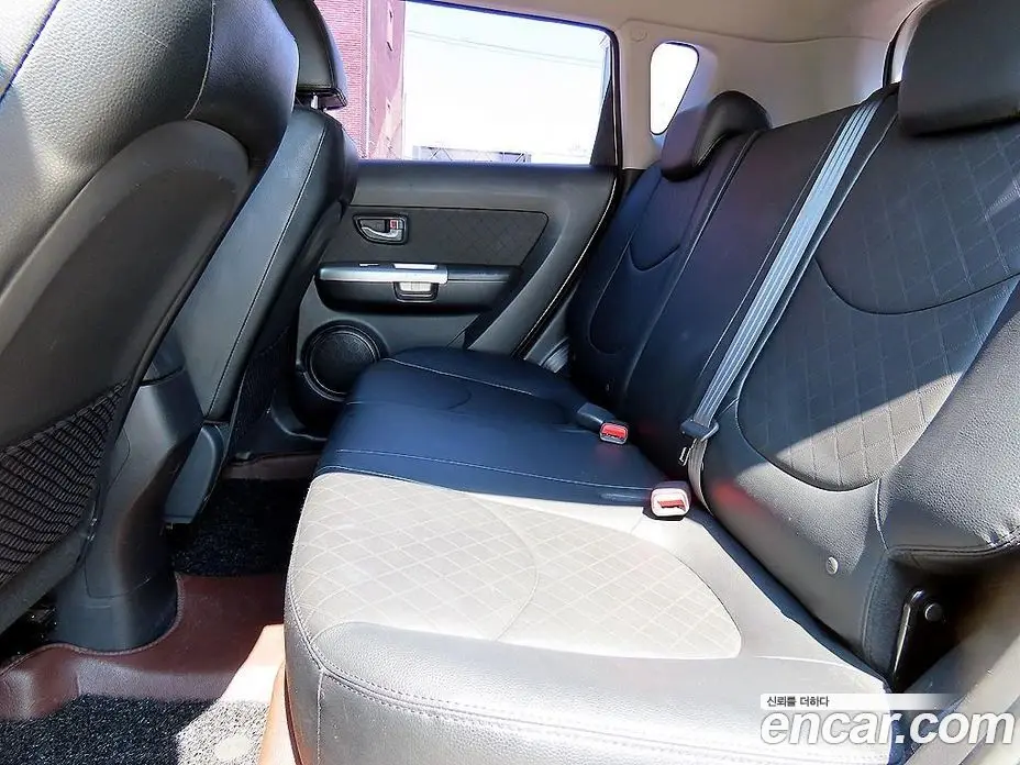 Kia Soul 2012 1.6 автомат (гидро), фото 6 Kia Soul 2012 1.6 автомат (гидро), фото 6