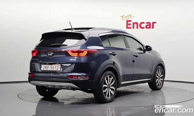 Kia Sportage 2015 1.7 автомат (гидро), миниатюра 2