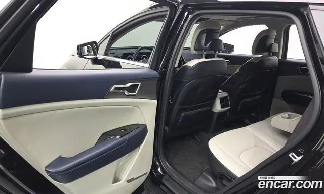 Kia Sportage 2022 1.6 автомат (гидро), миниатюра 11