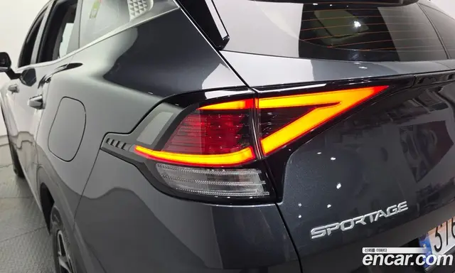 Kia Sportage 2022 2.0 автомат (гидро), миниатюра 9