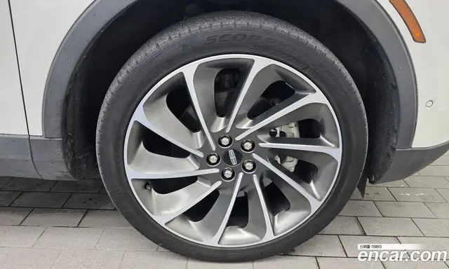Lincoln Nautilus 2020 2.7 автомат (гидро), миниатюра 7