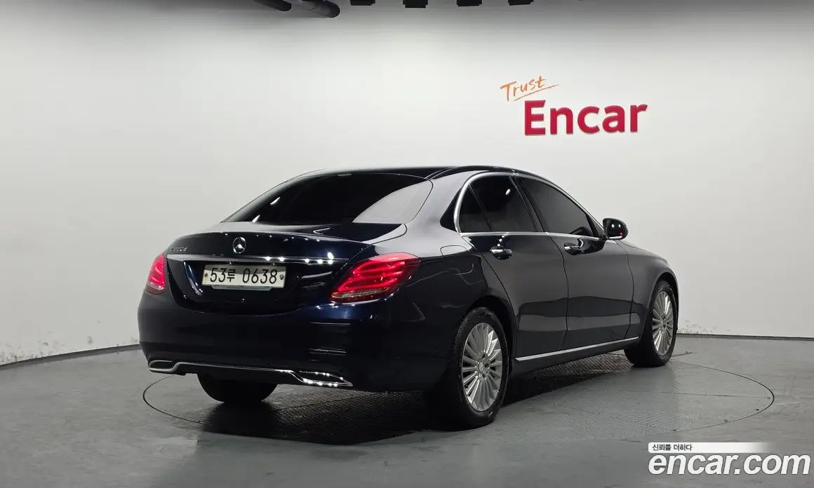 Mercedes-Benz C-Class 2016 2.1 автомат (гидро), фото 2 Mercedes-Benz C-Class 2016 2.1 автомат (гидро), фото 2