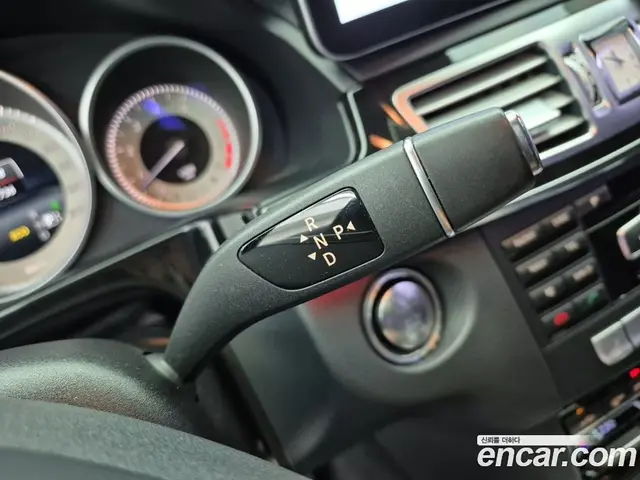 Mercedes-Benz E-Class 2014 3.5 автомат (гидро), миниатюра 9