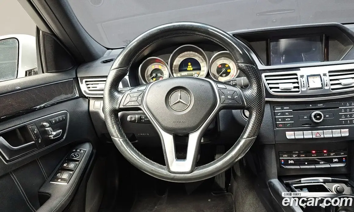 Mercedes-Benz E-Class 2015 2.1 автомат (гидро), фото 13