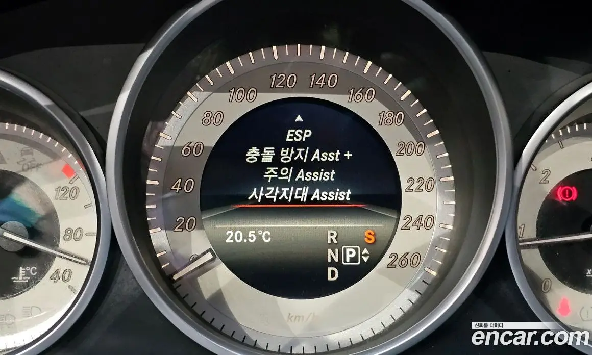 Mercedes-Benz E-Class 2015 2.1 автомат (гидро), фото 16