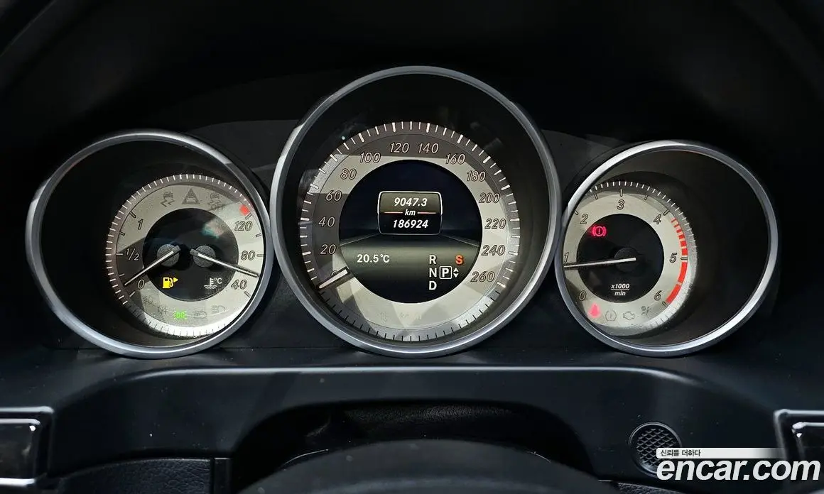 Mercedes-Benz E-Class 2015 2.1 автомат (гидро), фото 8
