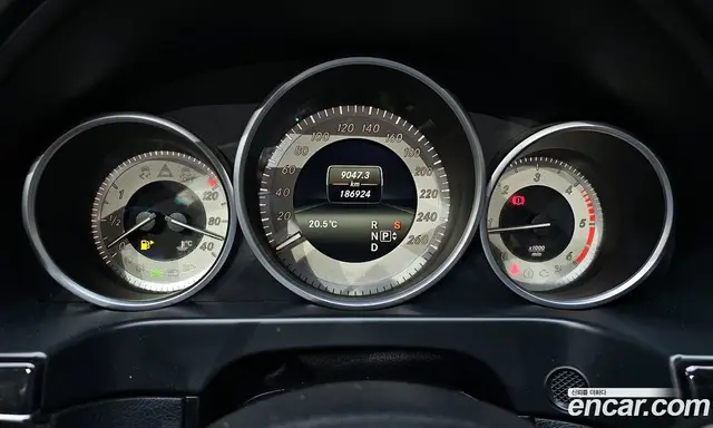 Mercedes-Benz E-Class 2015 2.1 автомат (гидро), миниатюра 8