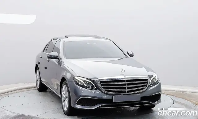 Mercedes-Benz E-Class 2018 2.0 автомат (гидро), миниатюра 3 Mercedes-Benz E-Class 2018 2.0 автомат (гидро), миниатюра 3