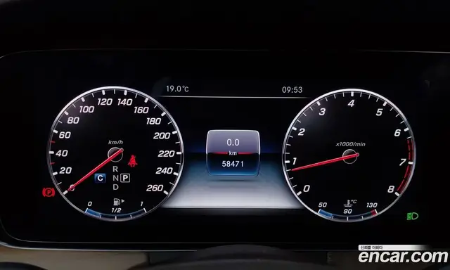 Mercedes-Benz E-Class 2018 2.0 автомат (гидро), миниатюра 8 Mercedes-Benz E-Class 2018 2.0 автомат (гидро), миниатюра 8