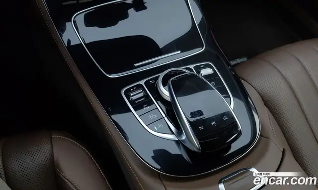 Mercedes-Benz E-Class 2018 2.0 автомат (гидро), миниатюра 9 Mercedes-Benz E-Class 2018 2.0 автомат (гидро), миниатюра 9