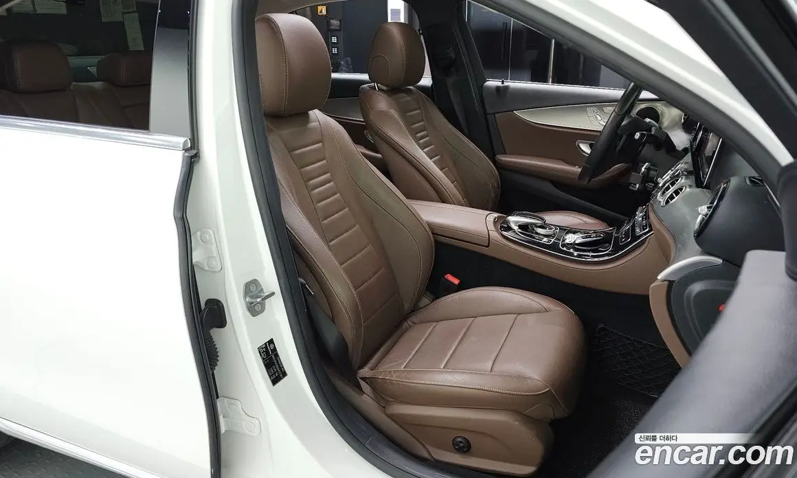 Mercedes-Benz E-Class 2018 2.0 автомат (гидро), фото 11