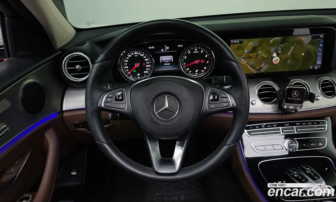 Mercedes-Benz E-Class 2018 2.0 автомат (гидро), фото 13