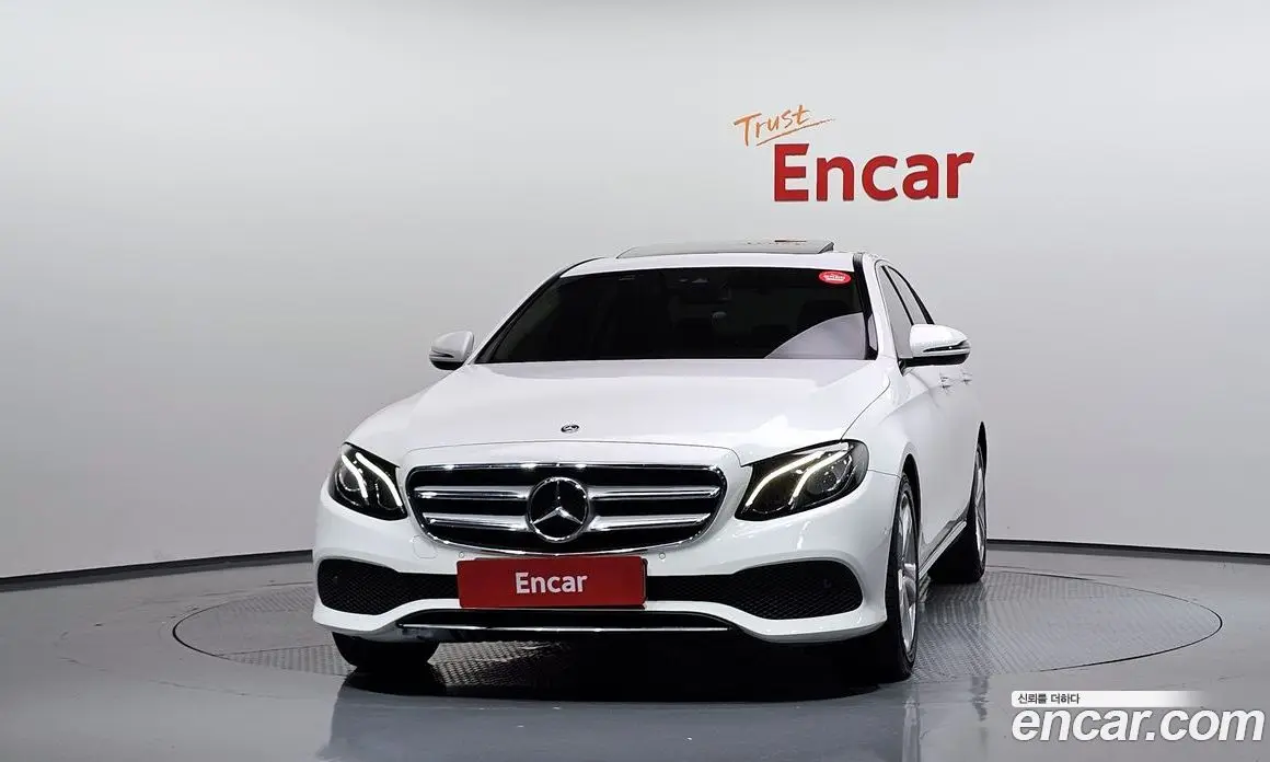 Mercedes-Benz E-Class 2018 2.0 автомат (гидро), фото 3