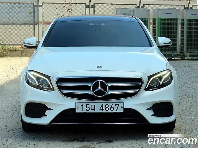 Mercedes-Benz E-Class, 2018, 127 829 км