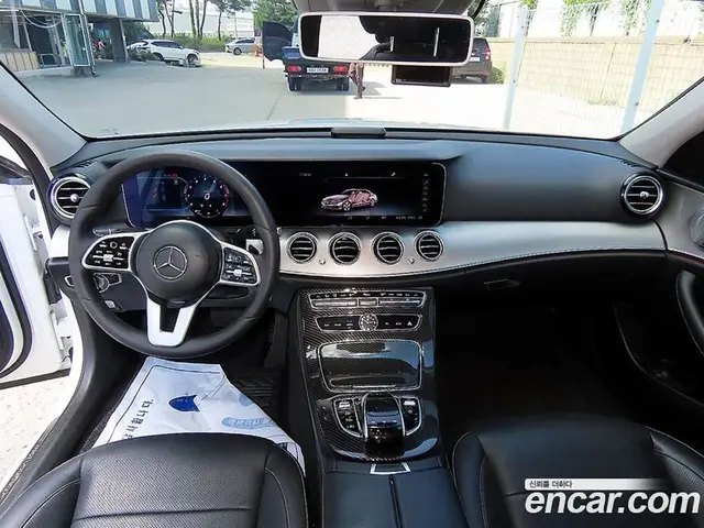 Mercedes-Benz E-Class 2018 2.0 автомат (гидро), миниатюра 7 Mercedes-Benz E-Class 2018 2.0 автомат (гидро), миниатюра 7