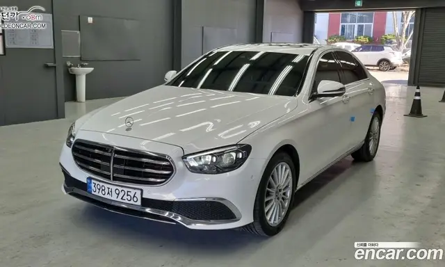 Mercedes-Benz E-Class, 2023, 38 804 км