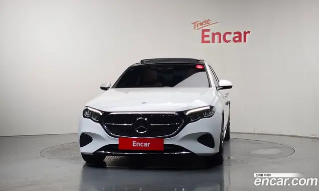 Mercedes-Benz E-Class 2024 2.0 автомат (гидро), миниатюра 3 Mercedes-Benz E-Class 2024 2.0 автомат (гидро), миниатюра 3