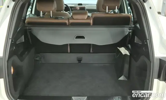 Mercedes-Benz GLB-Class 2025 2.0 автомат (гидро), миниатюра 12