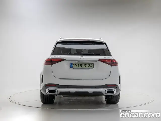 Mercedes-Benz GLE-Class 2025 3.0 автомат (гидро), миниатюра 3