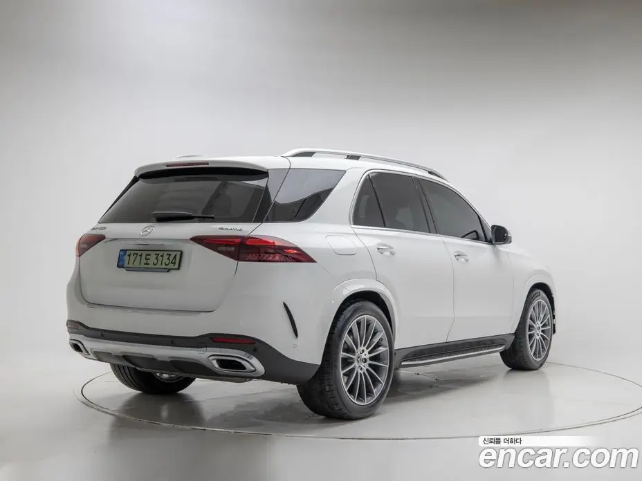 Mercedes-Benz GLE-Class 2025 3.0 автомат (гидро), фото 4