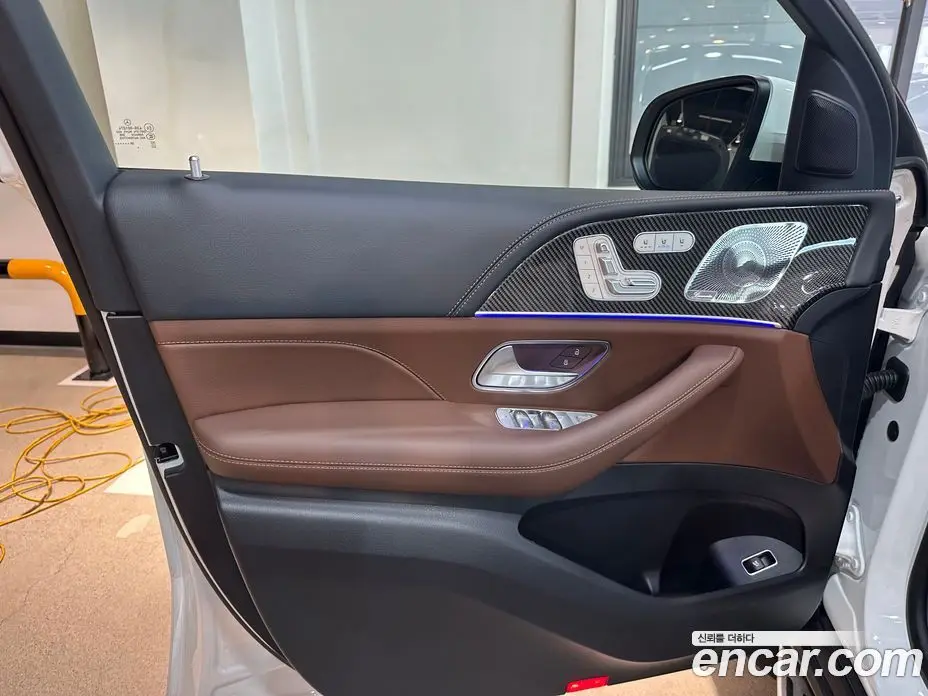 Mercedes-Benz GLE-Class 2025 3.0 автомат (гидро), фото 17