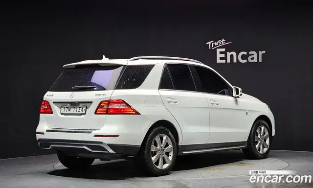 Mercedes-Benz M-Class 2015 2.1 автомат (гидро), миниатюра 2