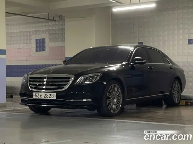 Mercedes-Benz S-Class 2019 4.0 автомат (гидро), миниатюра 1 Mercedes-Benz S-Class 2019 4.0 автомат (гидро), миниатюра 1
