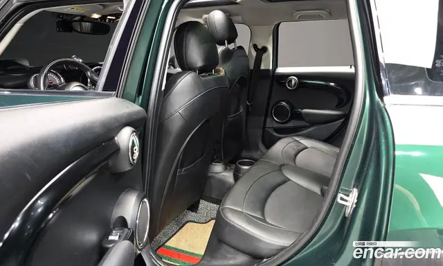 Mini Cooper 2018 2.0 автомат (гидро), миниатюра 11