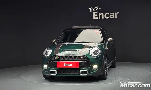 Mini Cooper 2018 2.0 автомат (гидро), миниатюра 3