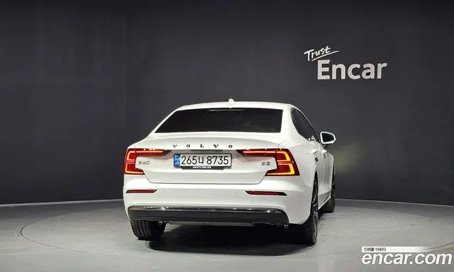 Volvo S60 2025 2.0 автомат (гидро), миниатюра 4 Volvo S60 2025 2.0 автомат (гидро), миниатюра 4