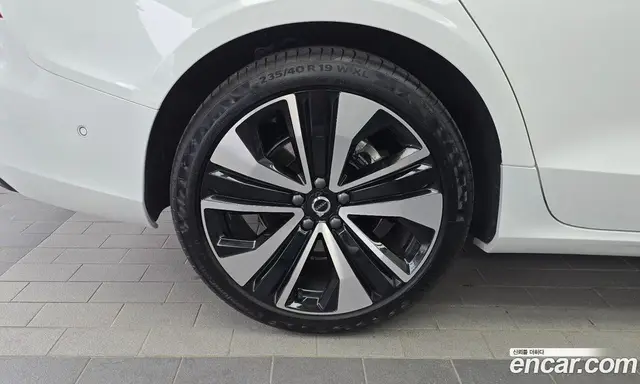 Volvo S60 2025 2.0 автомат (гидро), миниатюра 5 Volvo S60 2025 2.0 автомат (гидро), миниатюра 5